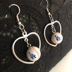 Dodger heart fashion silver earrings
